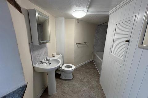 1 bedroom semi-detached house to rent, St. Stephens Hill, Launceston