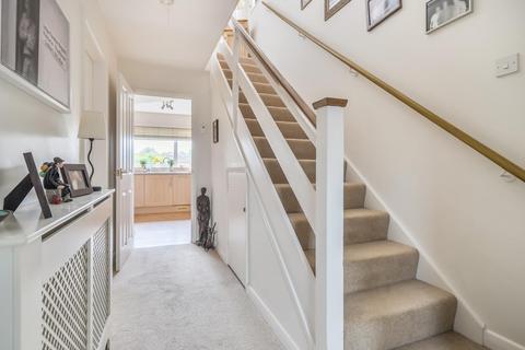 8 Elm Grove, Corsham, SN13 9DX