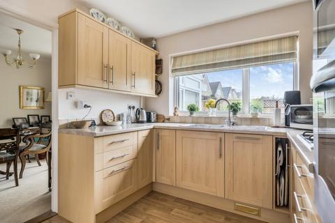 8 Elm Grove, Corsham, SN13 9DX