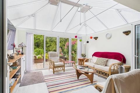 8 Oast House Close, Wraysbury, Staines-upon-thames, TW19 5BX