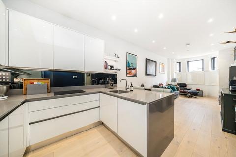 2 bedroom flat for sale, Brodrick Road, London SW17