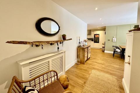 2 Roslin Road, Bournemouth, BH3 7JA