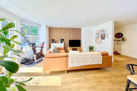 2 Roslin Road, Bournemouth, BH3 7JA