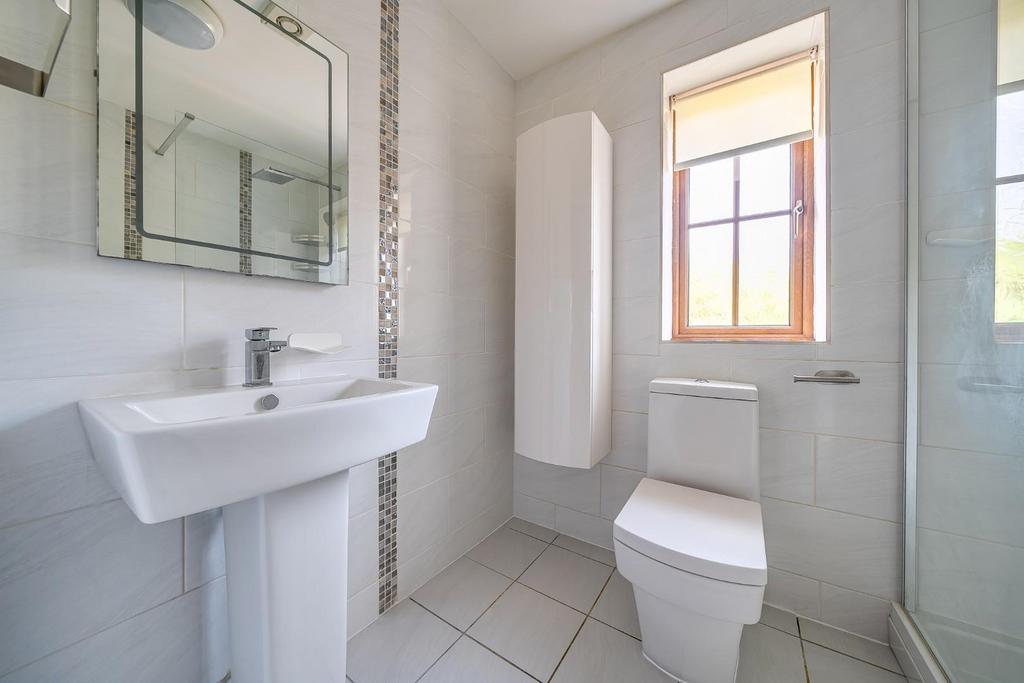 Shower Room.jpg