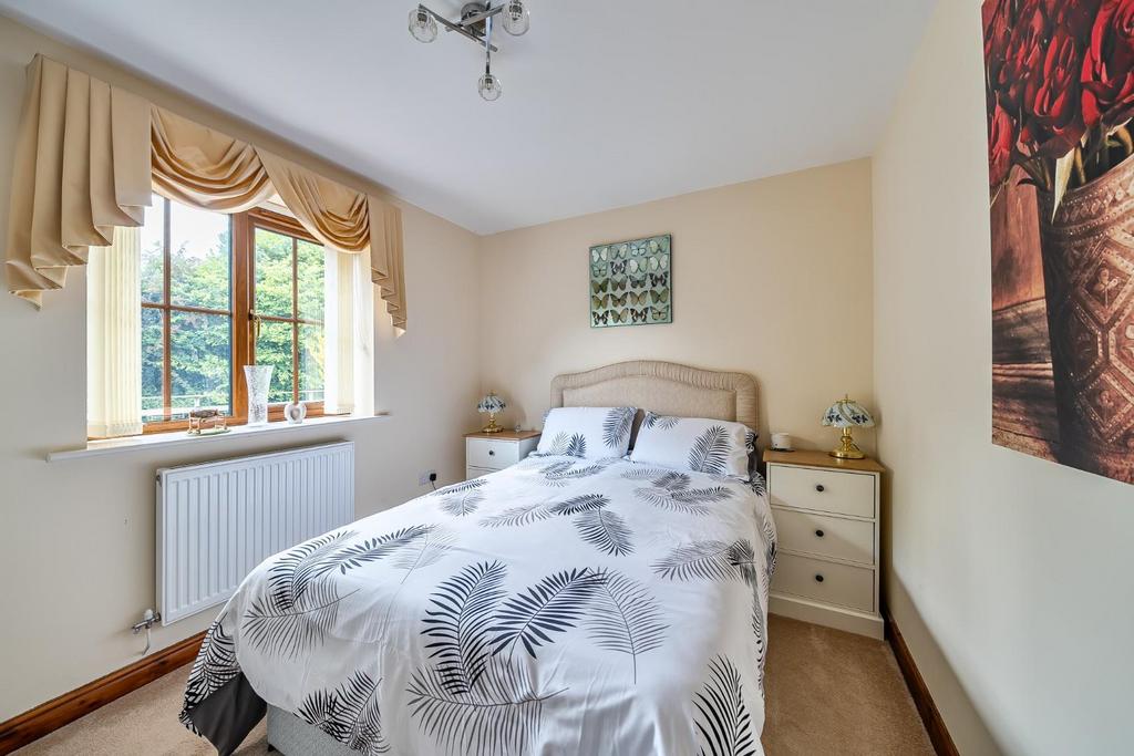 Bedroom 2.jpg