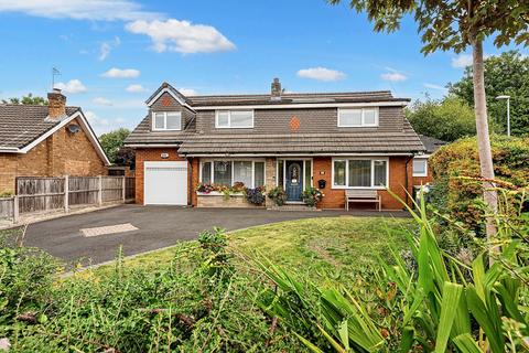 Buckingham Avenue, Widnes WA8