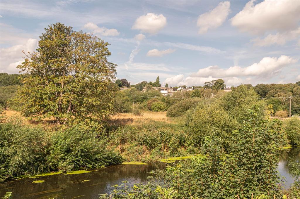 08 - 92 Horsforde View LS13 1 GE.jpg