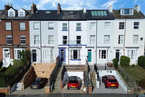 5 bedroom terraced house for sale, Whitby YO21