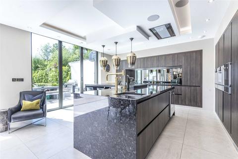 7 bedroom detached house for sale, Tolmers Road, Cuffley, Hertfordshire, EN6