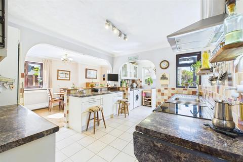 3 bedroom detached bungalow for sale, Shop Street, Whinburgh