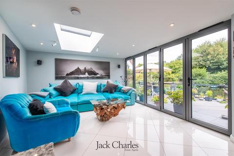 4 bedroom detached house for sale, Mill Lane, Tonbridge