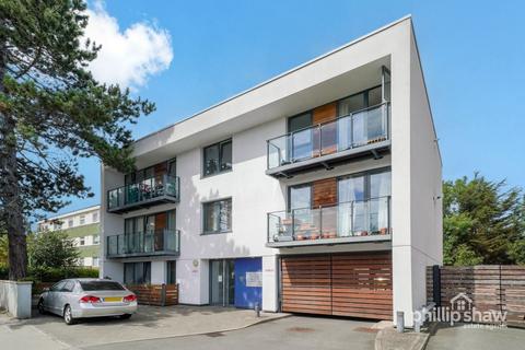 Kenton Road, Harrow, HA3
