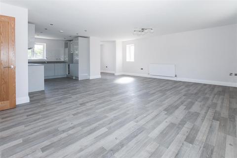 2 bedroom duplex for sale, Tipps Cross Lane, Hook End, Brentwood