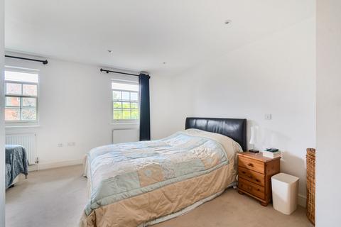3 bedroom terraced house for sale, Kings Road, Shalford, GU4