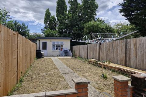 5 bedroom terraced house for sale, Herga Road, Wealdstone