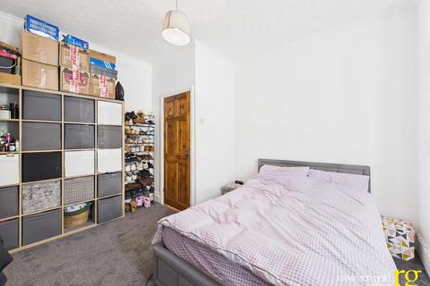 5 bedroom terraced house for sale, Herga Road, Wealdstone