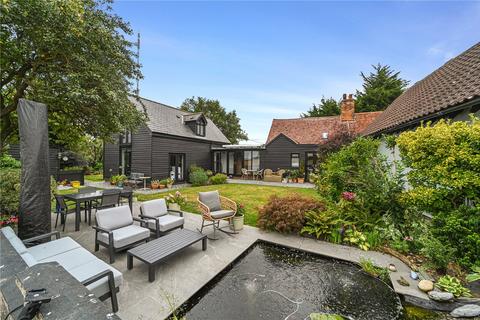 4 bedroom cottage for sale, Clacton Road, Horsley Cross, Manningtree, Essex, CO11