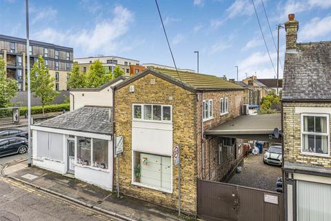 undefined, Newmarket Road, Cambridge CB5