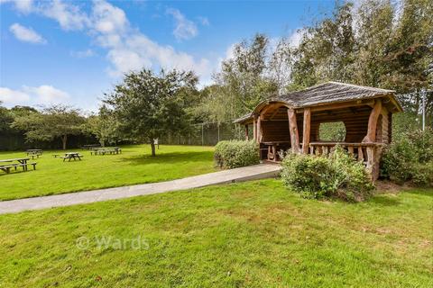 6 Prescott Close, Guston, Dover, CT15 5NB