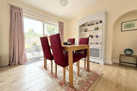 3 bedroom semi-detached house for sale, Braunstone Lane, Braunstone Town LE3