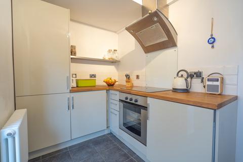 undefined, Cambray Road, Balham, SW12