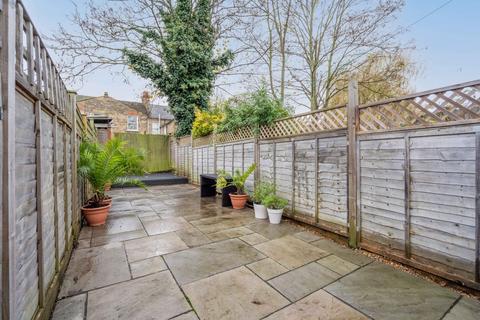 2 bedroom maisonette for sale, Cambray Road, Balham, SW12