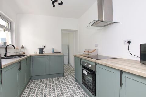 35 Collwyn Street, Tonyrefail, Porth, CF39 8BH