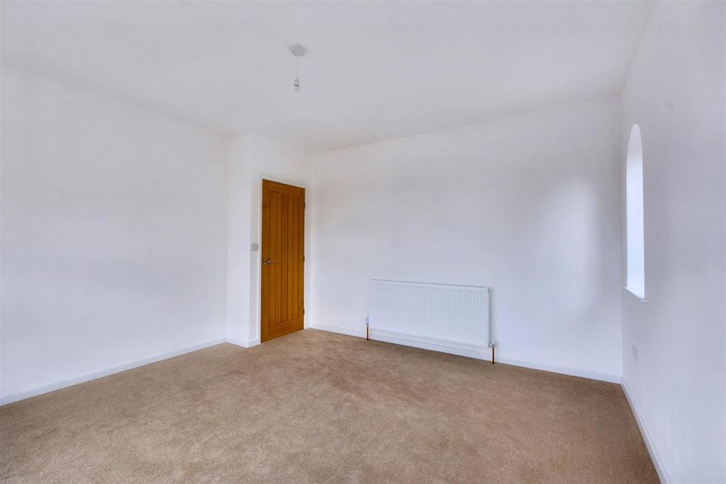Living Room 2.jpeg