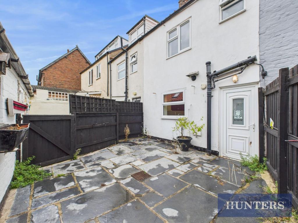 CAM05333 G0-PR0224-STILL013.jpg