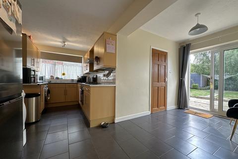 3 bedroom semi-detached house for sale, Redsull Avenue, Deal, CT14