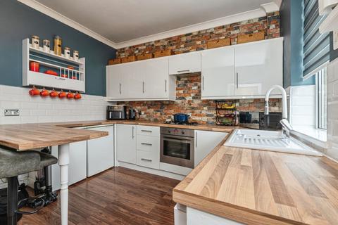 3 bedroom end of terrace house for sale, Terry Road, Bradford BD12