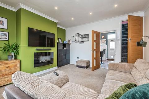 3 bedroom end of terrace house for sale, Terry Road, Bradford BD12