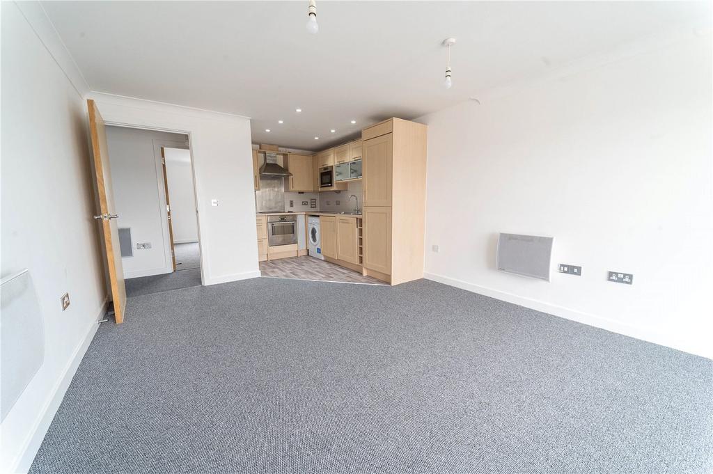 Living Room/Kitchen