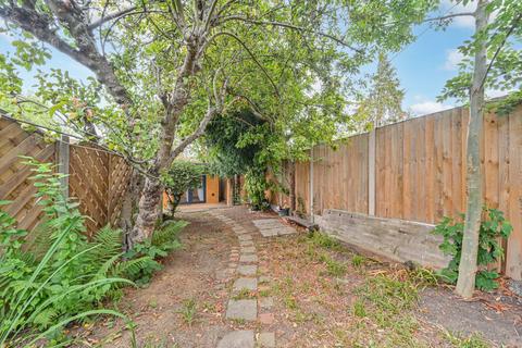 97 Holburne Road, London, SE3 8HH
