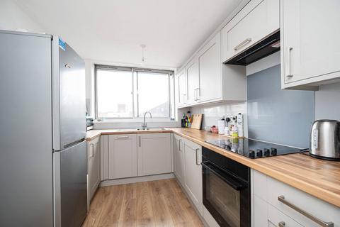 3 bedroom flat for sale, Greville Street, Farringdon, London, EC1N