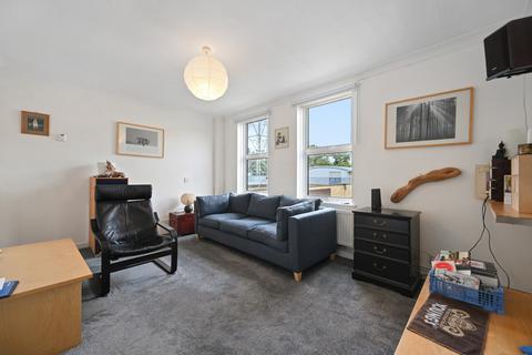 2 bedroom maisonette for sale, Paston Close, Clapton, E5