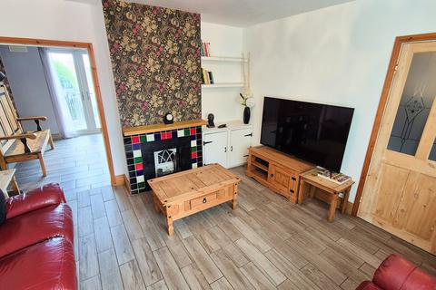 4 bedroom semi-detached house for sale, Rainsford Crescent, Leicester LE4