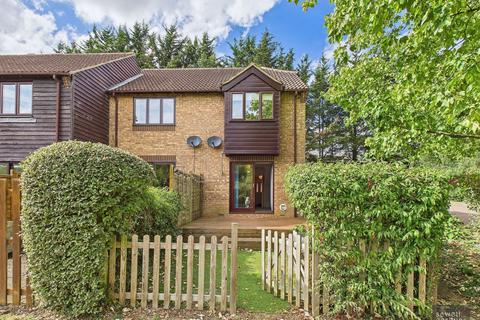 19 The Willows, Mill End, Rickmansworth, WD3 8YY
