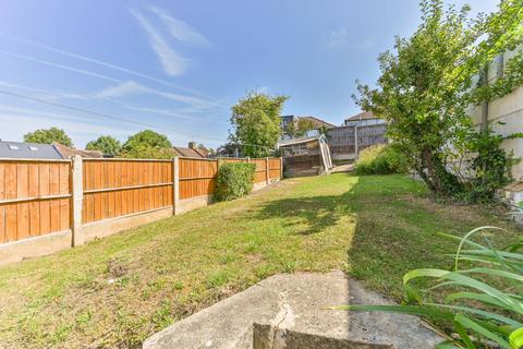 Norbury Rise, Norbury, London, SW16