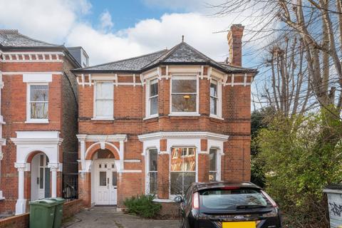 PALACE ROAD, Streatham Hill, London, SW2