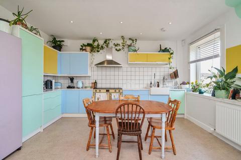 17 Pilton Place, Edinburgh, EH5 2EU