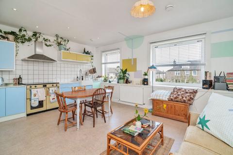 17 Pilton Place, Edinburgh, EH5 2EU