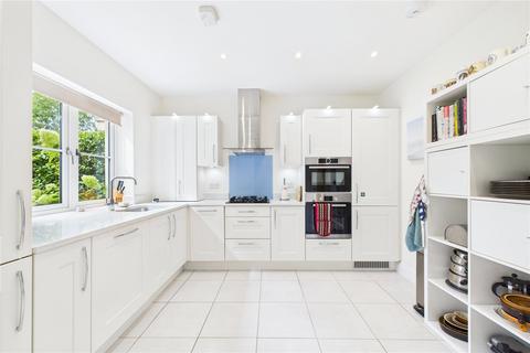 undefined, Cumber Place, Theale, Reading, Berkshire, RG7