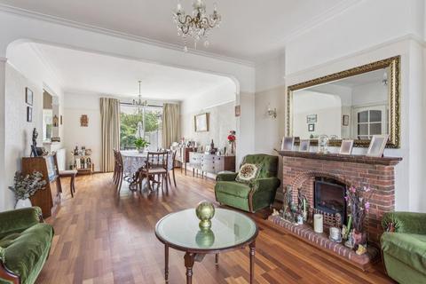 4 bedroom semi-detached house for sale, Cawdor Crescent, W7