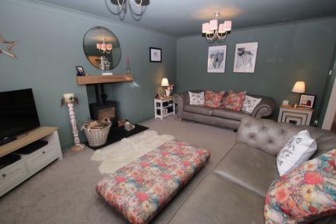 15 Brookfield, Oxspring, Sheffield, S36 8WG