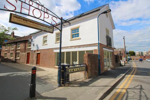 undefined, Chapel Street, Petersfield, Hampshire, GU32
