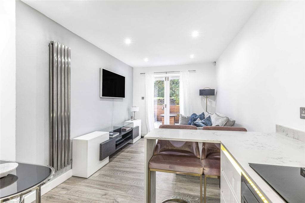 Kitchen/Reception