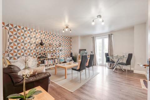 2 bedroom flat for sale, Old Hall Gardens, Shirley, B90