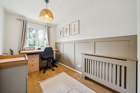 2 bedroom flat for sale, Glenbuck Road, Surbiton KT6