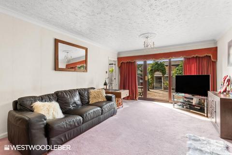4 bedroom detached house for sale, John Eliot Close, Waltham Abbey EN9